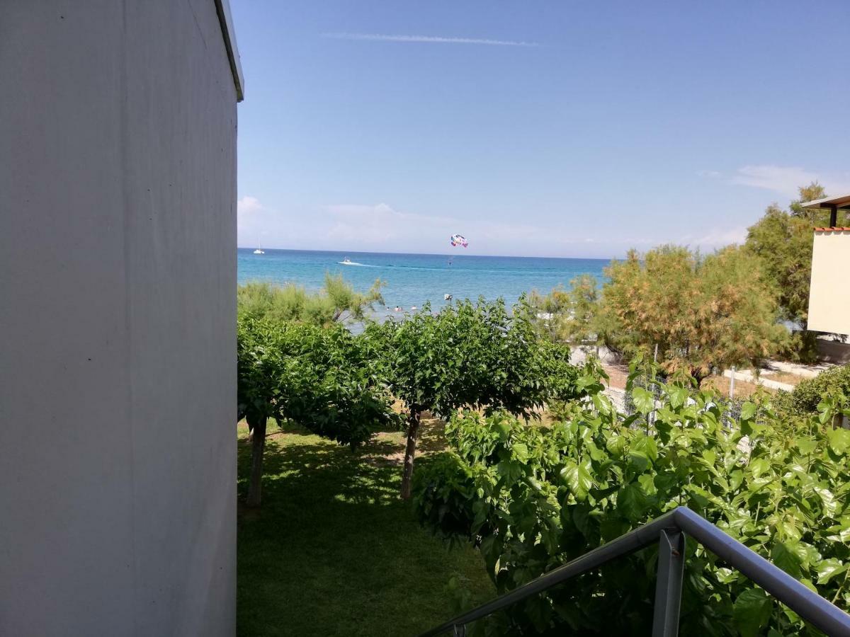 Lagounaris Beach Hotel 2*